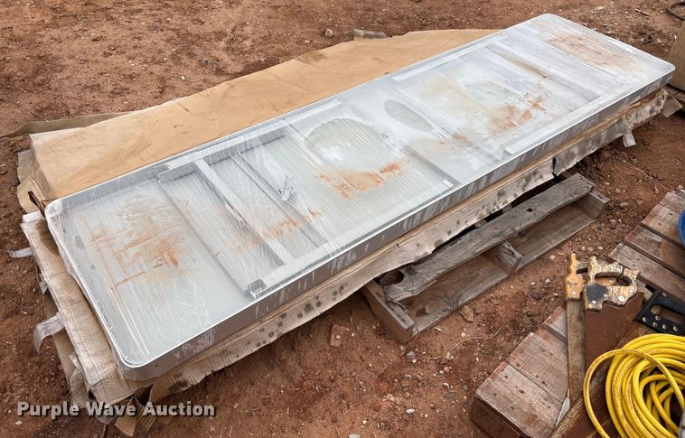 image for item ET1032 (3) aluminum tables