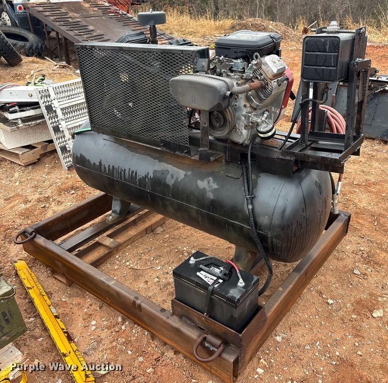 image for item ET1034 Ingersoll Rand air compressor