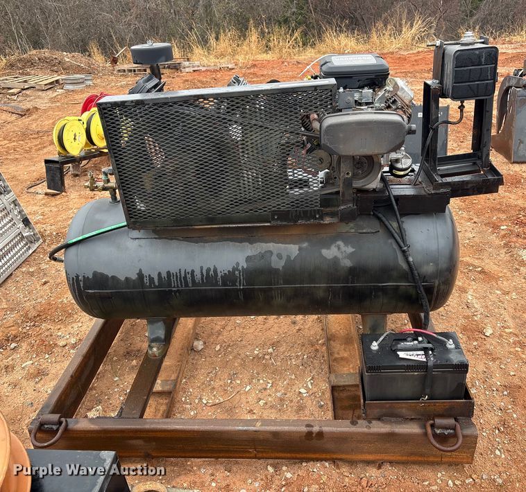 image for item ET1034 Ingersoll Rand air compressor