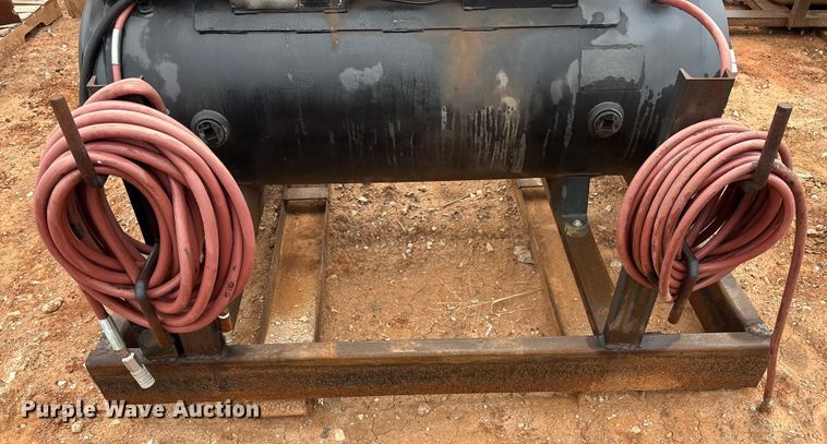 image for item ET1034 Ingersoll Rand air compressor