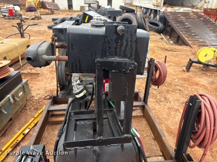 image for item ET1034 Ingersoll Rand air compressor