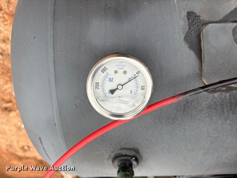 image for item ET1034 Ingersoll Rand air compressor