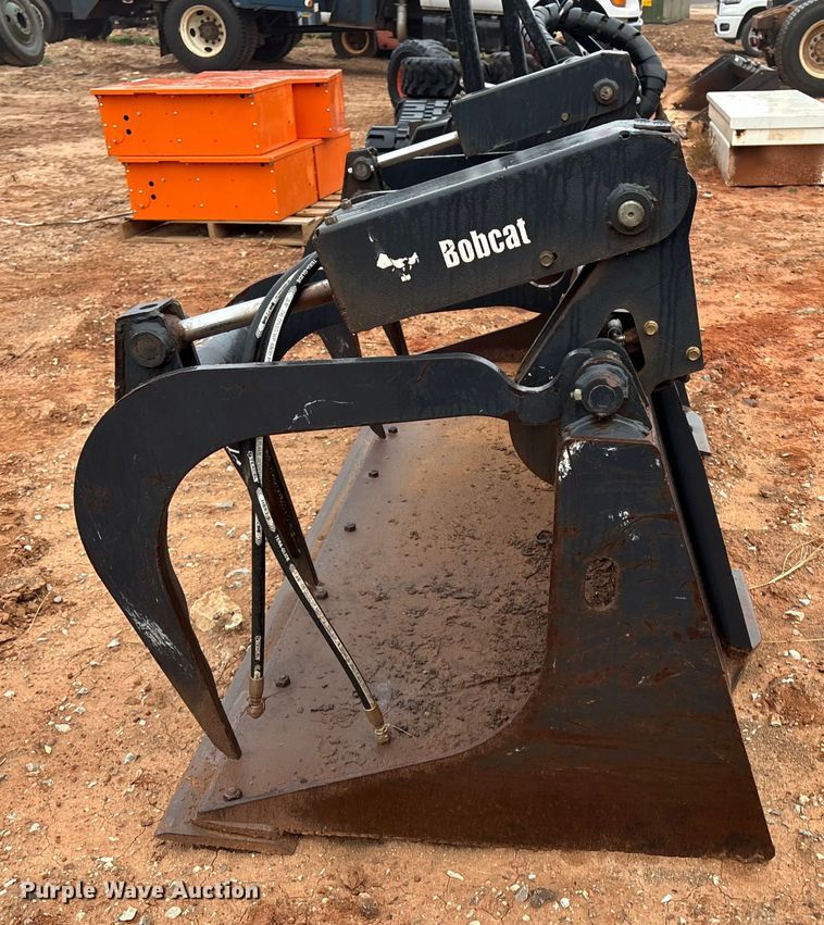 image for item ET1036 Bobcat 80 INDL BKT GRAPL skid steer bucket