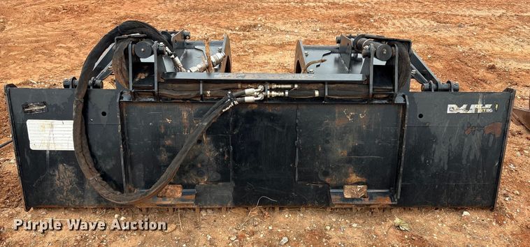 image for item ET1037 John Deere GT80 skid steer bucket