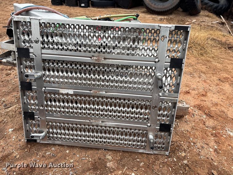 image for item ET1039 Approximately 3 aluminum deck plates and accessories