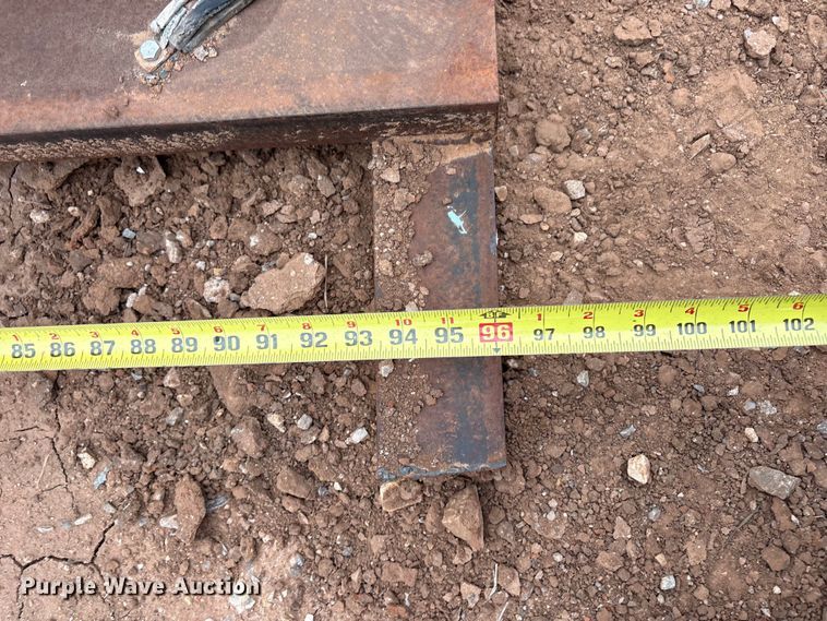 image for item ET1040 Tank on skid with barrel jack