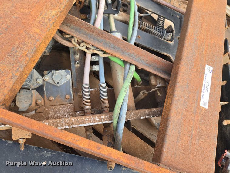 image for item ET1045 Fifth wheel and frame