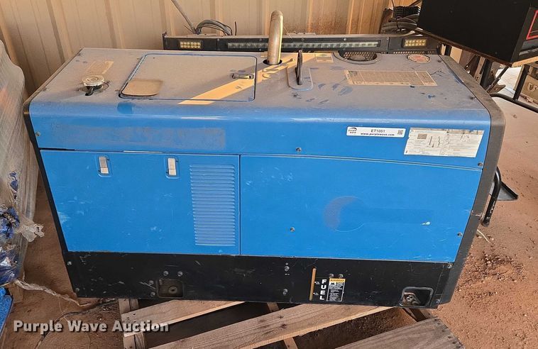 image for item ET1051 Miller Trailblazer 302 welder