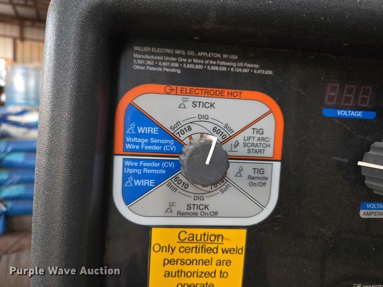 image for item ET1051 Miller Trailblazer 302 welder