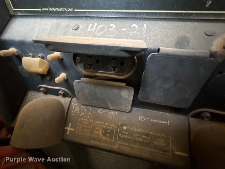 image for item ET1052 Eagle 10,000 Plus welder/generator