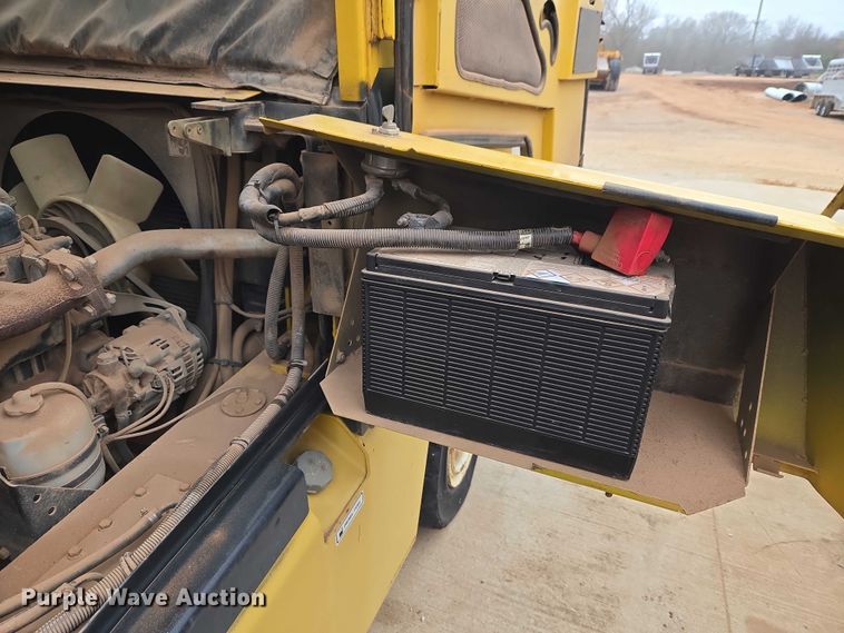 image for item ET1053 Yale GDP100MGNGBE093 forklift