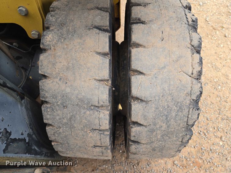 image for item ET1053 Yale GDP100MGNGBE093 forklift