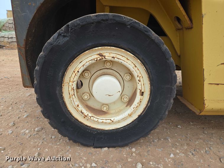 image for item ET1053 Yale GDP100MGNGBE093 forklift