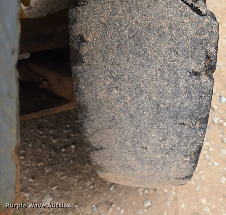 image for item ET1053 Yale GDP100MGNGBE093 forklift