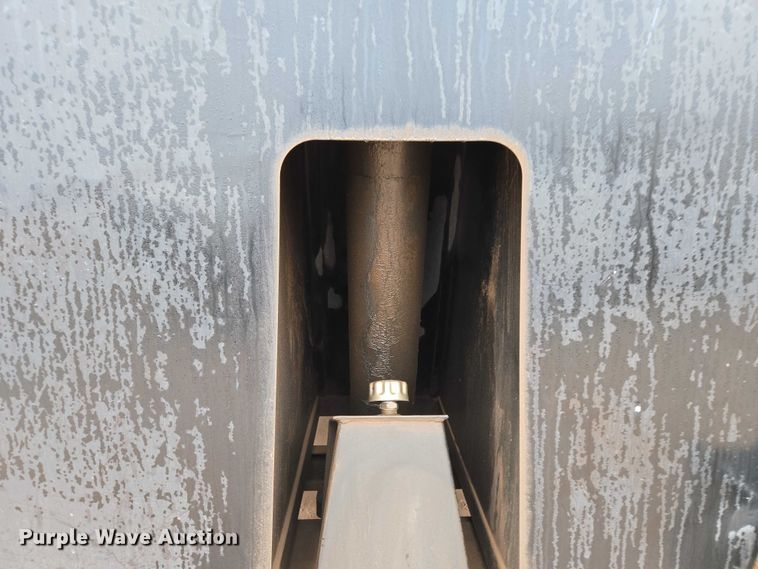 image for item ET1057 Ox Bodies 15' 14-15YD dump bed