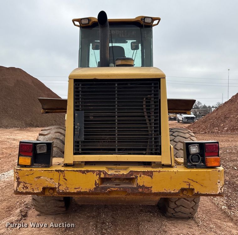 image for item ET1060 2002 Caterpillar 938G wheel loader