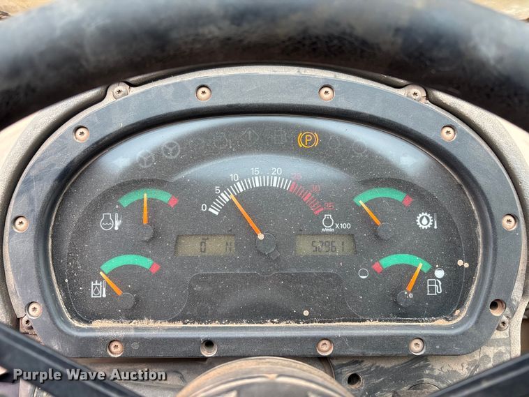 image for item ET1060 2002 Caterpillar 938G wheel loader