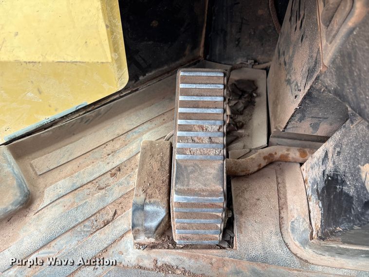 image for item ET1060 2002 Caterpillar 938G wheel loader