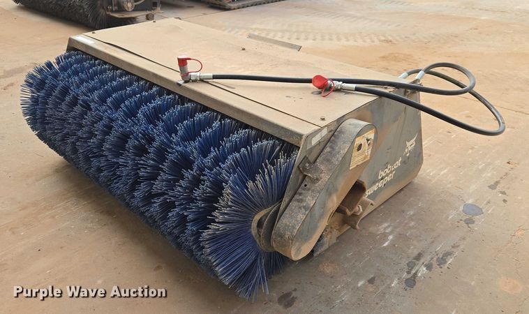 image for item ET1063 Bobcat Sweeper 60 skid steer broom