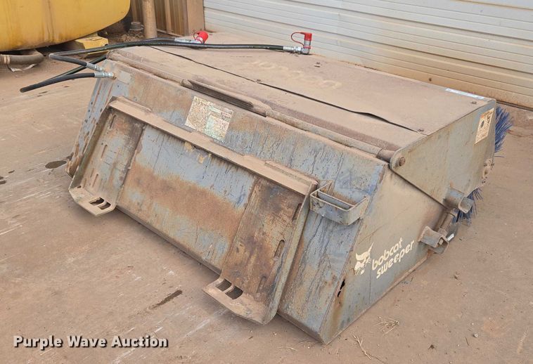 image for item ET1063 Bobcat Sweeper 60 skid steer broom