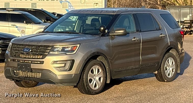 image for item ET1064 2017 Ford Explorer Police Interceptor SUV