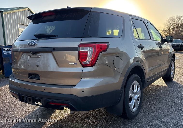 image for item ET1064 2017 Ford Explorer Police Interceptor SUV