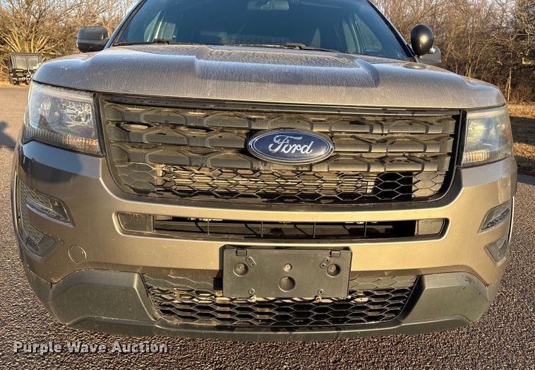 image for item ET1064 2017 Ford Explorer Police Interceptor SUV