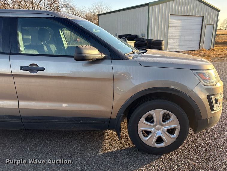 image for item ET1064 2017 Ford Explorer Police Interceptor SUV