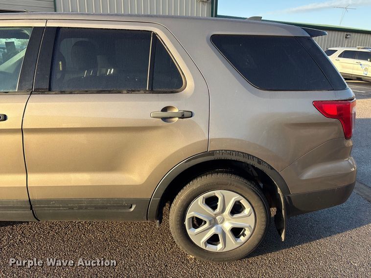 image for item ET1064 2017 Ford Explorer Police Interceptor SUV