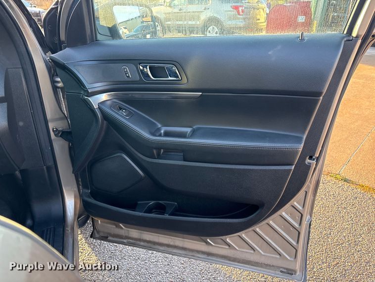 image for item ET1064 2017 Ford Explorer Police Interceptor SUV