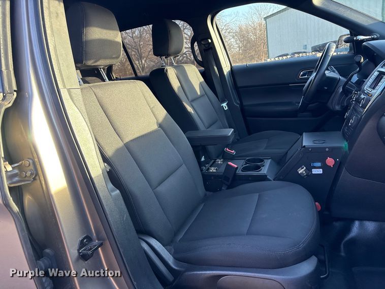 image for item ET1064 2017 Ford Explorer Police Interceptor SUV