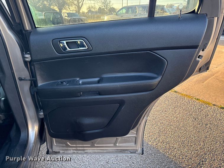 image for item ET1064 2017 Ford Explorer Police Interceptor SUV