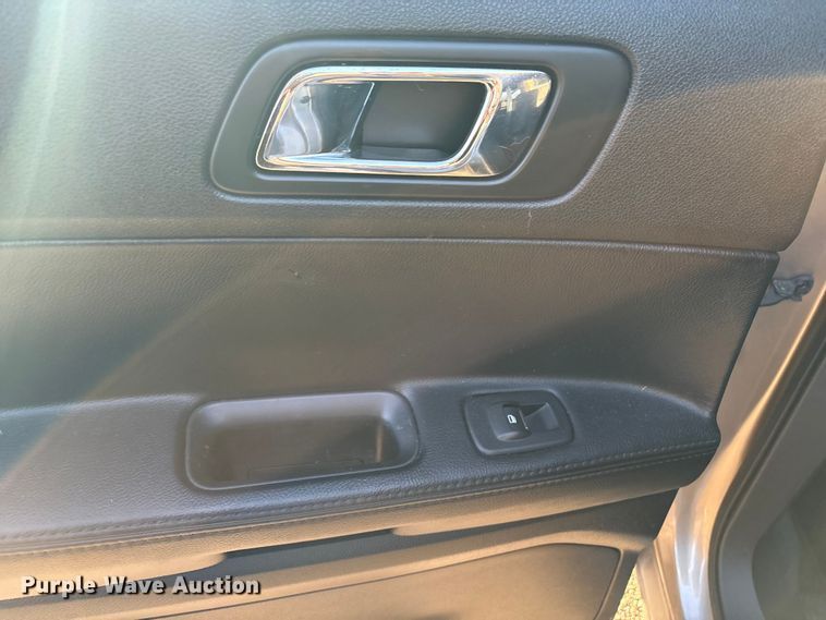 image for item ET1064 2017 Ford Explorer Police Interceptor SUV