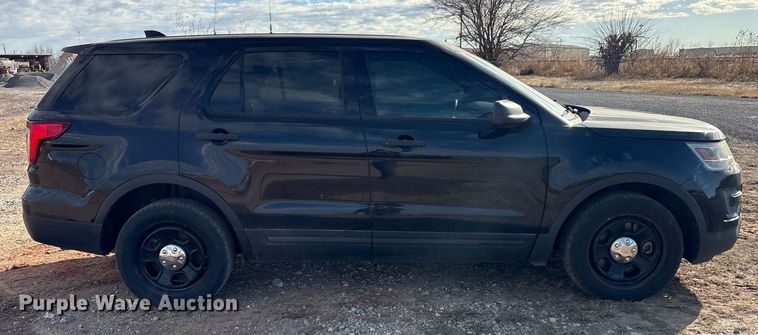 image for item ET1069 2017 Ford Explorer Police Interceptor SUV
