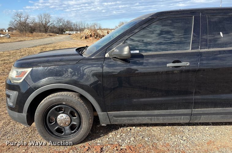 image for item ET1069 2017 Ford Explorer Police Interceptor SUV