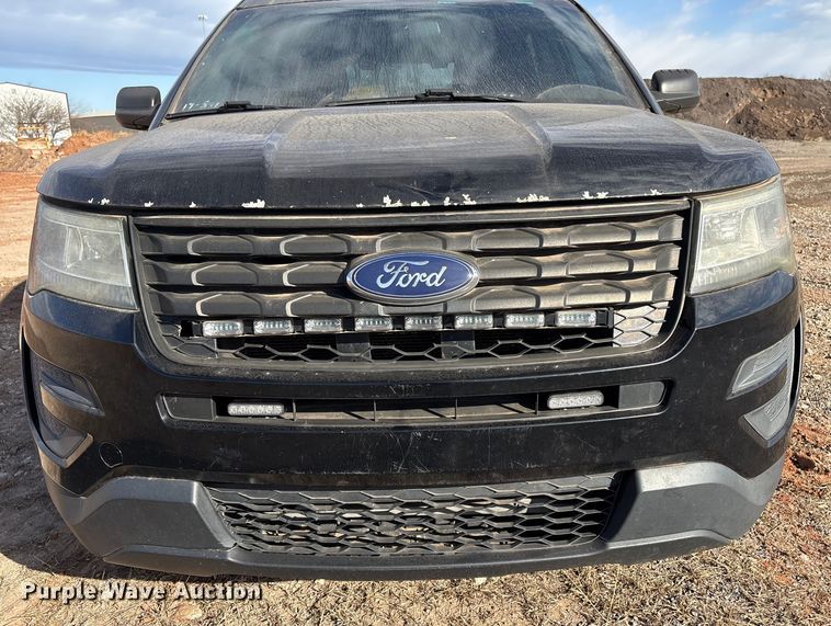 image for item ET1069 2017 Ford Explorer Police Interceptor SUV