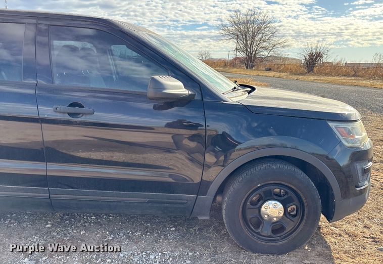 image for item ET1069 2017 Ford Explorer Police Interceptor SUV