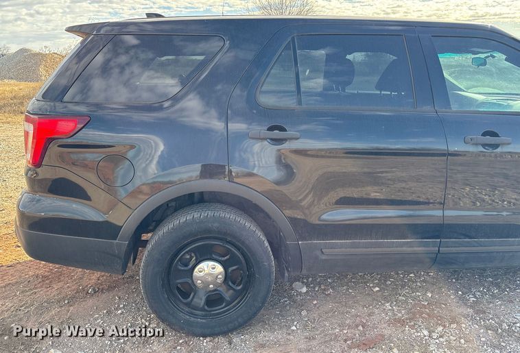 image for item ET1069 2017 Ford Explorer Police Interceptor SUV