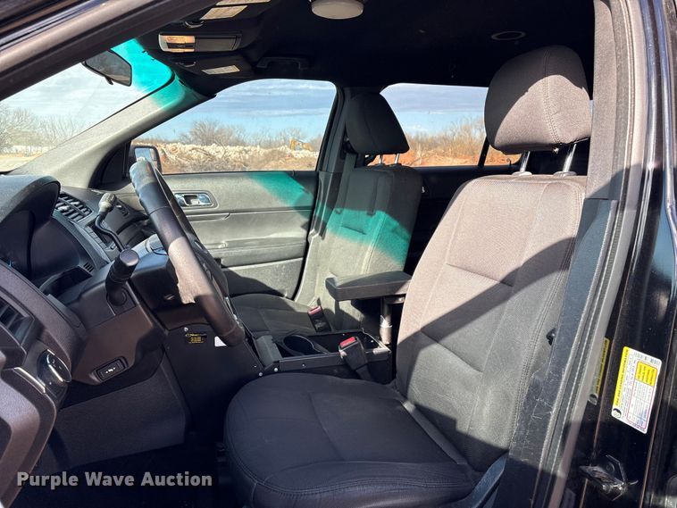 image for item ET1069 2017 Ford Explorer Police Interceptor SUV