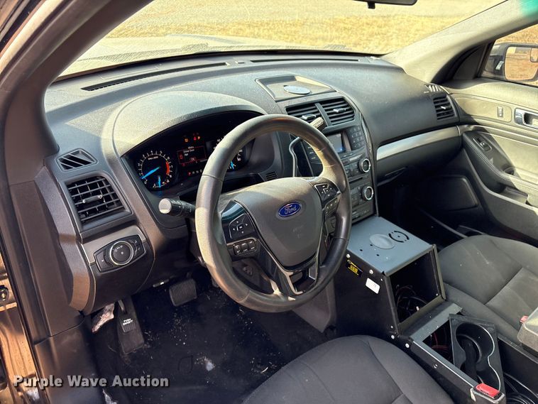 image for item ET1069 2017 Ford Explorer Police Interceptor SUV
