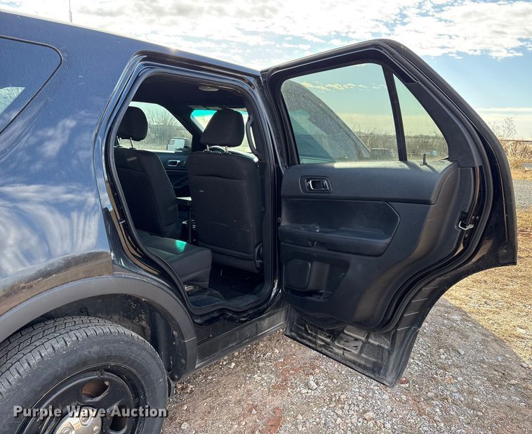 image for item ET1069 2017 Ford Explorer Police Interceptor SUV