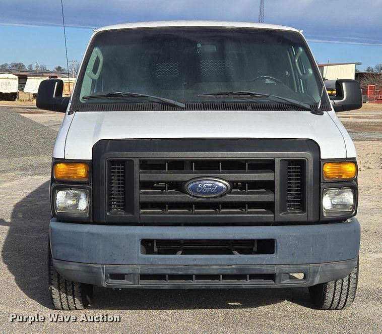 image for item ET1070 2012 Ford E350 van