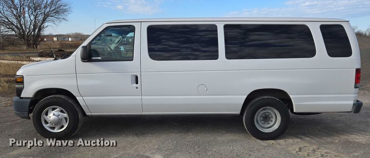 image for item ET1070 2012 Ford E350 van
