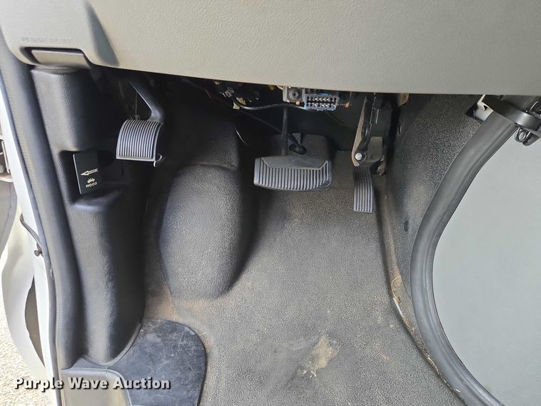 image for item ET1070 2012 Ford E350 van