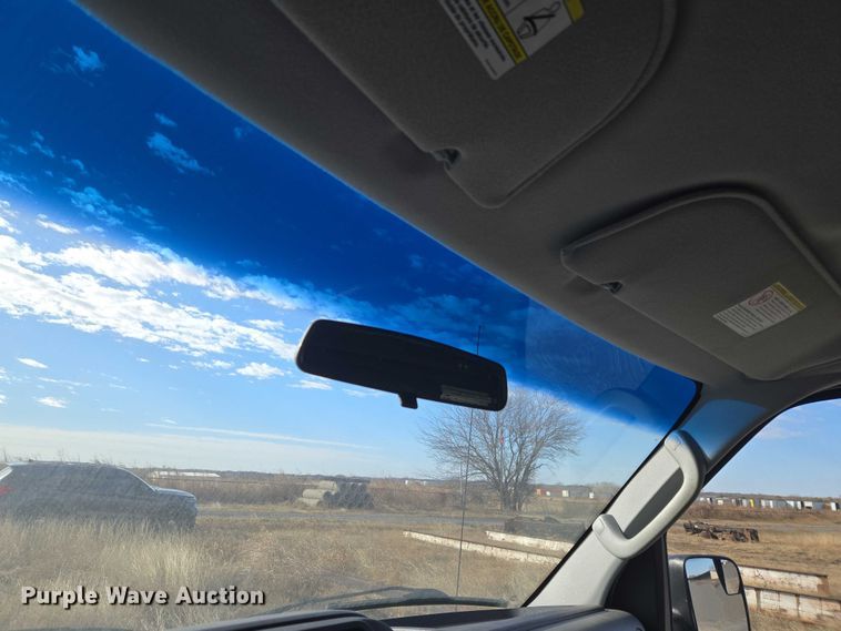 image for item ET1070 2012 Ford E350 van