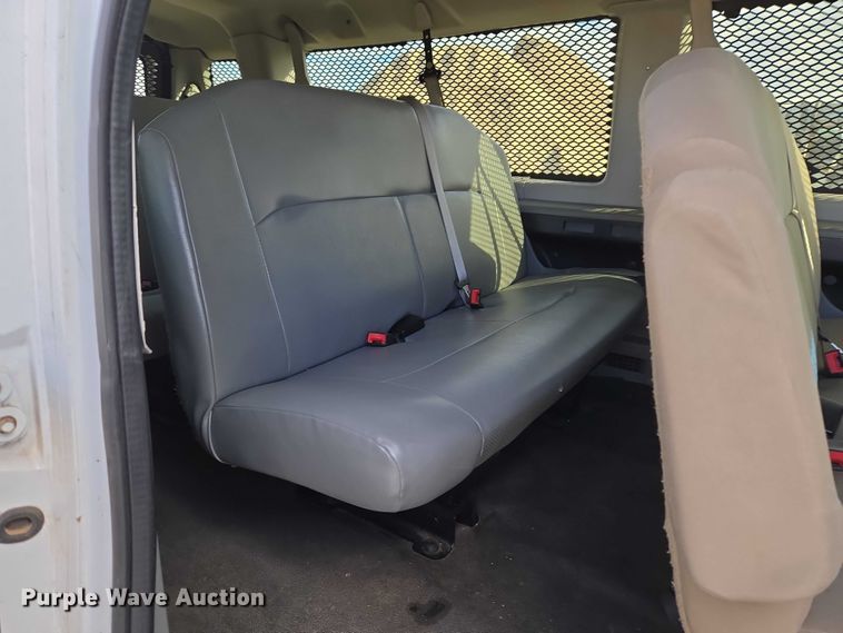 image for item ET1070 2012 Ford E350 van