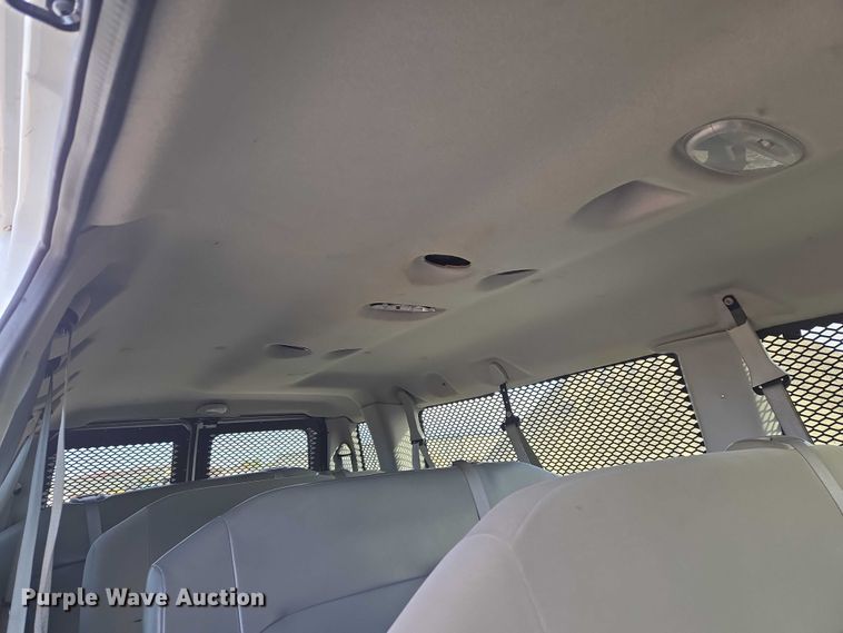 image for item ET1070 2012 Ford E350 van