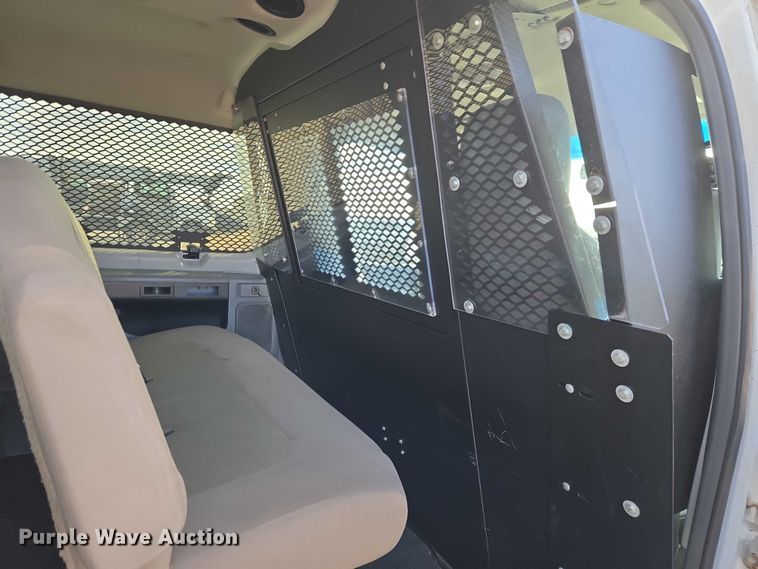 image for item ET1070 2012 Ford E350 van