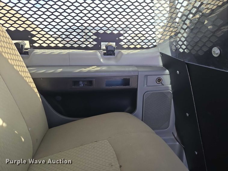 image for item ET1070 2012 Ford E350 van