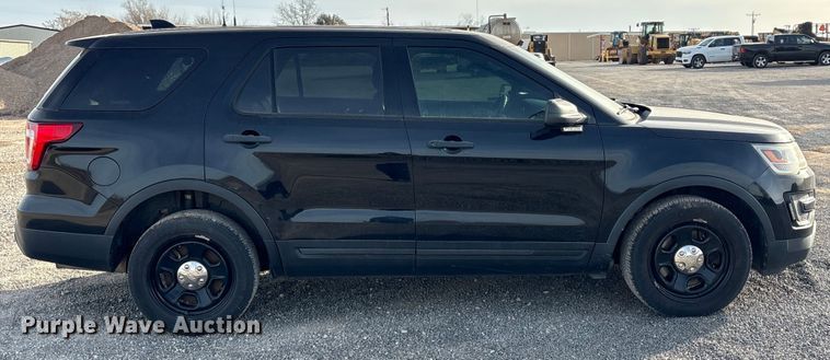 image for item ET1076 2017 Ford Explorer Police Interceptor SUV